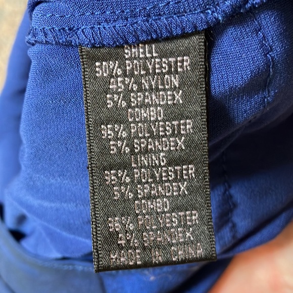 Adrianna Papell Scalloped Cocktail Dress - Picture 8 of 10